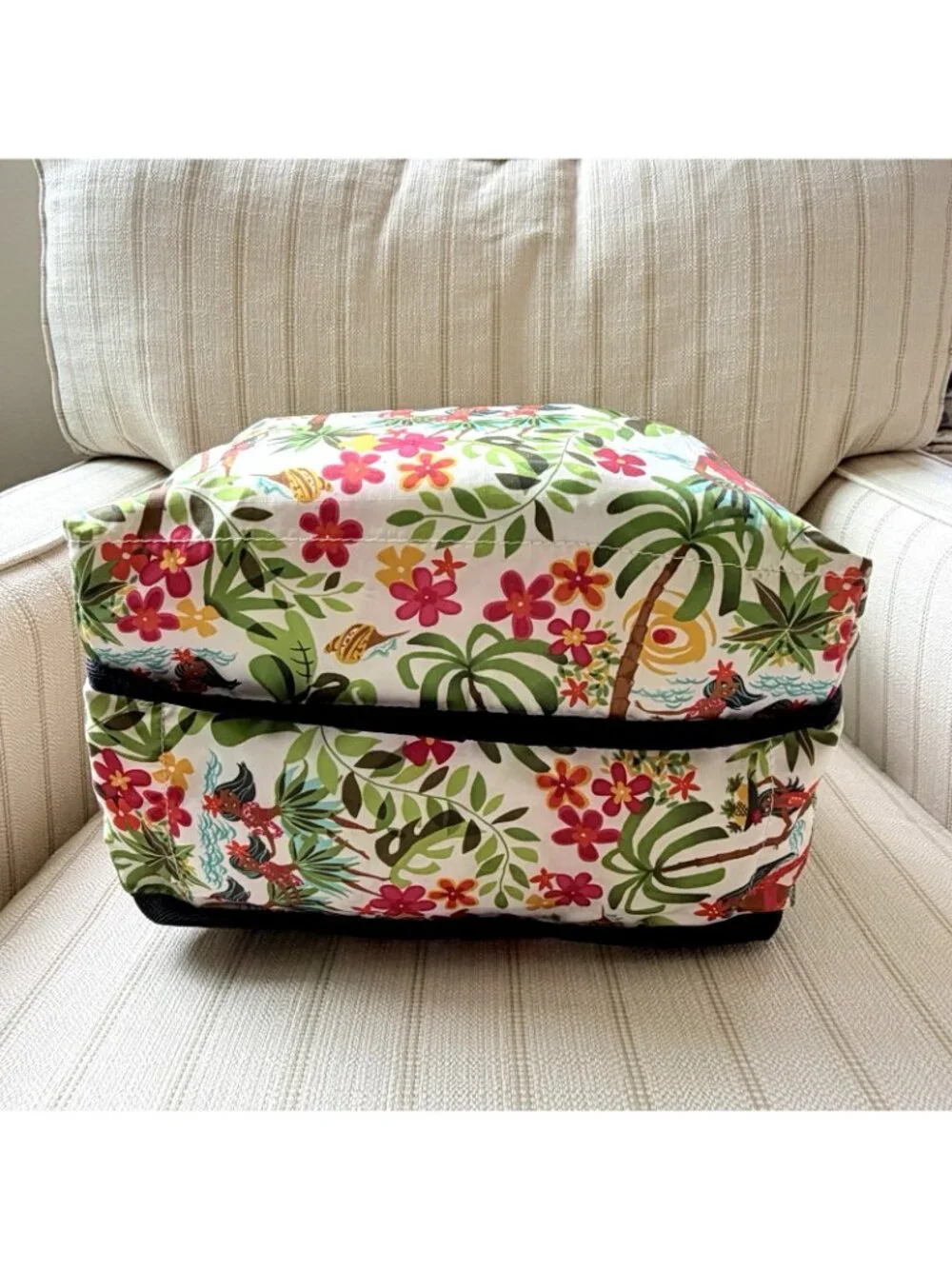 LeSportsac Backpack Sweet Wahine Hawaii Exclusive Limited Edition Hula Girl
